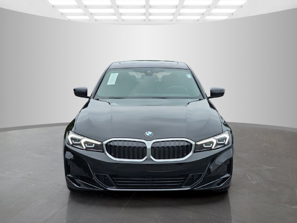 New 2026 BMW 330i Sedan RWD image 2