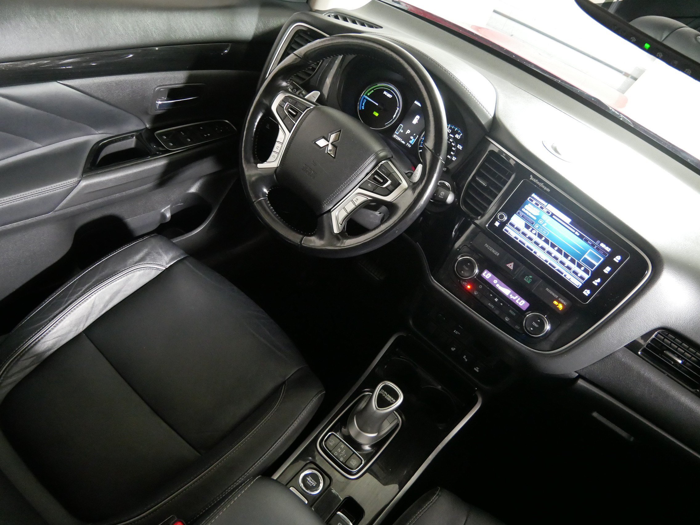 Used 2018 Mitsubishi Outlander GT AWD/4WD image 9