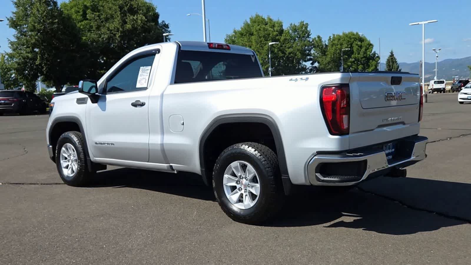 Used 2022 GMC Sierra 1500 Pro w/ Convenience Package AWD/4WD image 6