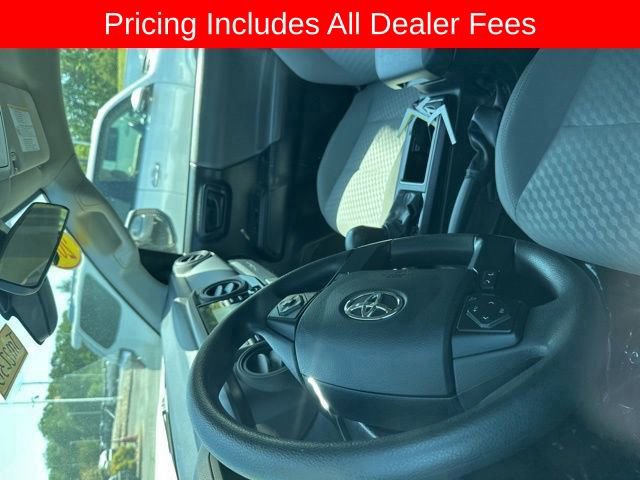 Used 2022 Toyota Tacoma SR AWD/4WD image 12