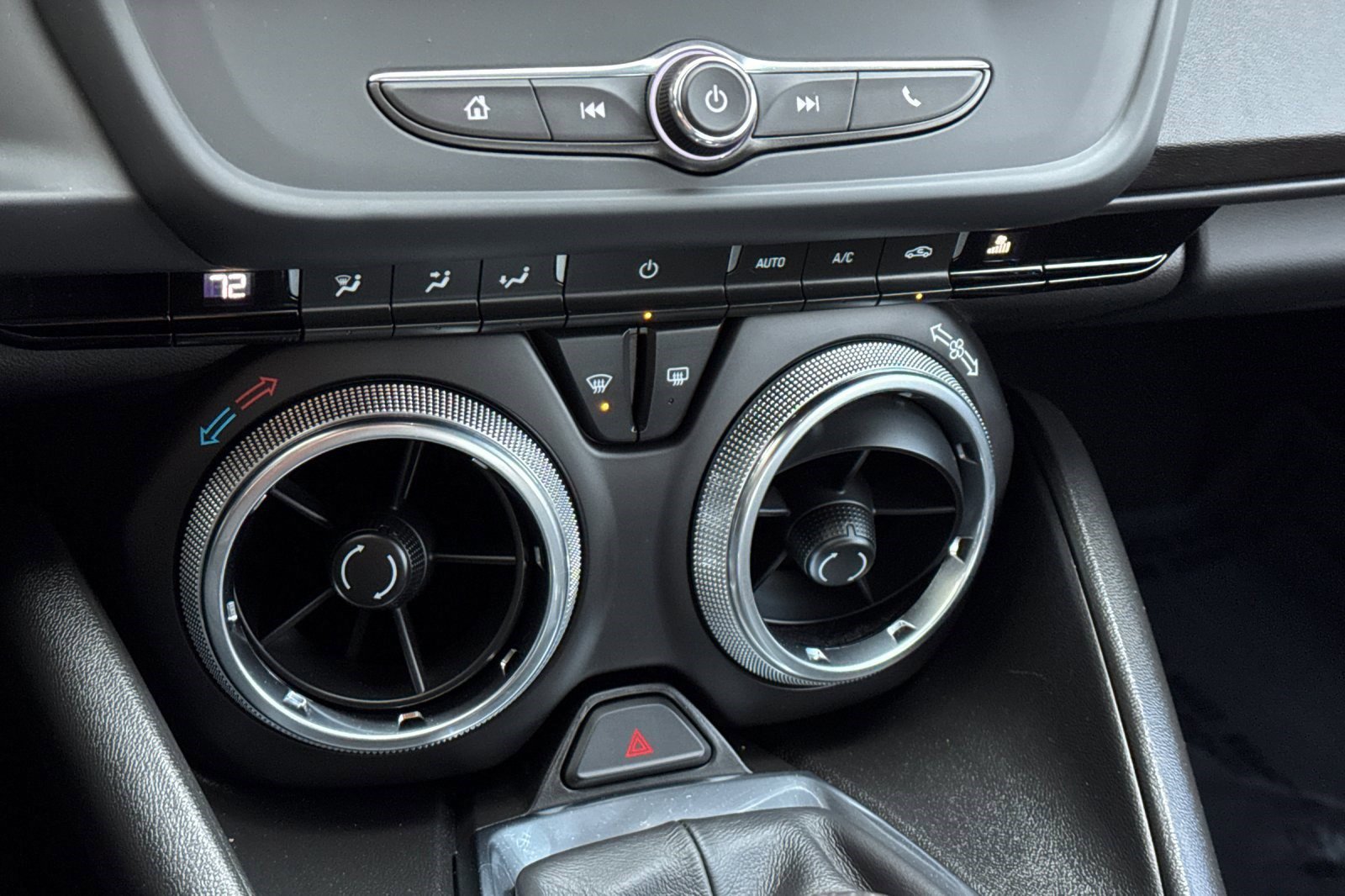 Used 2023 Chevrolet Camaro LT RWD image 22