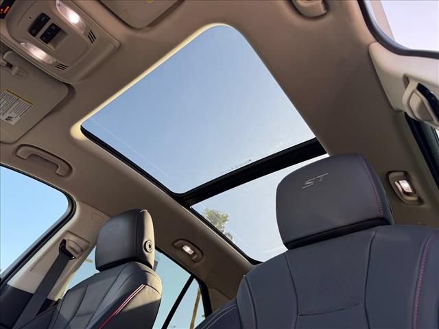 Certified 2023 Buick Envision Essence w/ Sport Touring Package FWD image 10