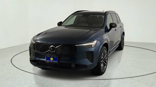 New 2026 Volvo XC90 T8 Ultra w/ Protection Package AWD/4WD image 2