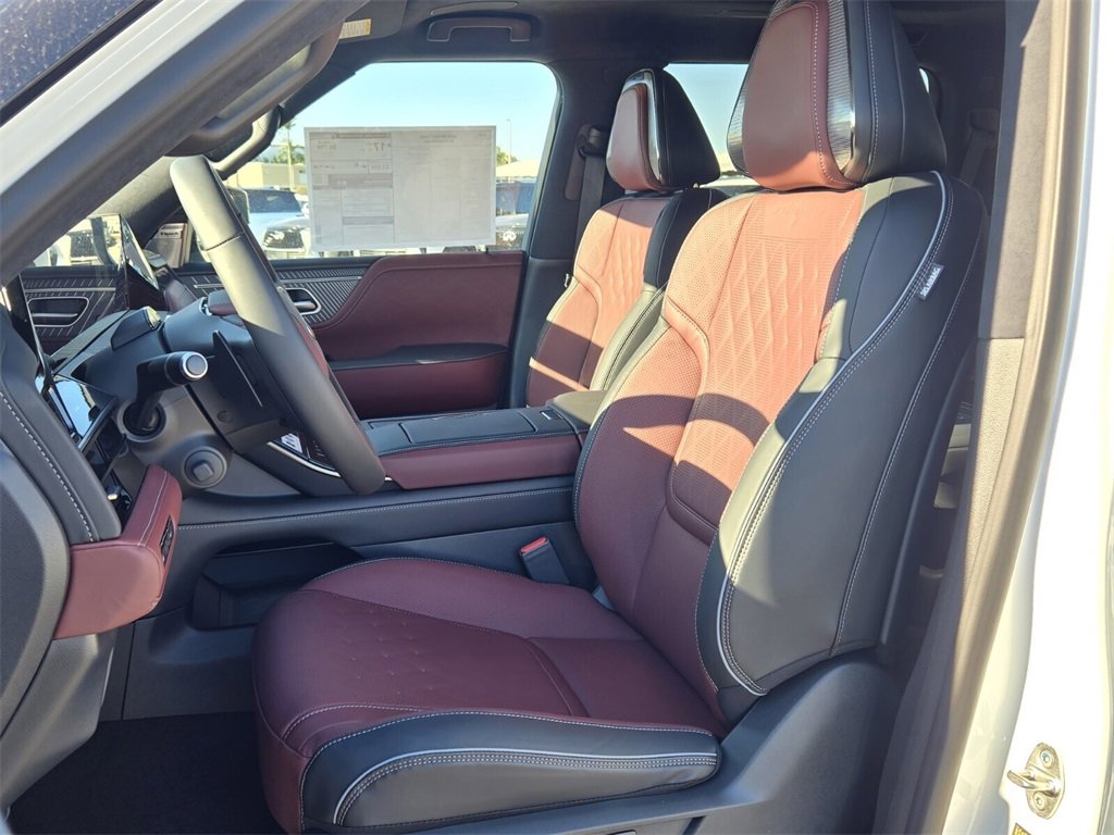 New 2026 INFINITI QX80 Autograph w/ Premium Cargo Package image 12