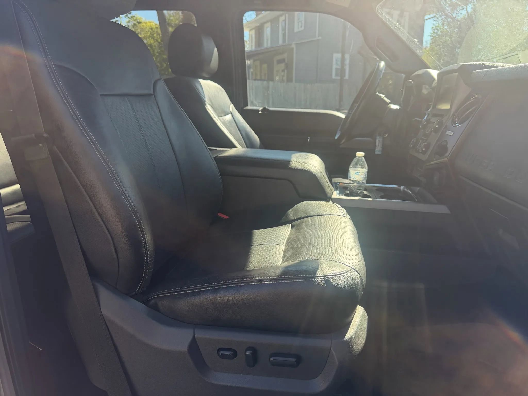 Used 2015 Ford F350 Lariat w/ Lariat Interior Package AWD/4WD image 13