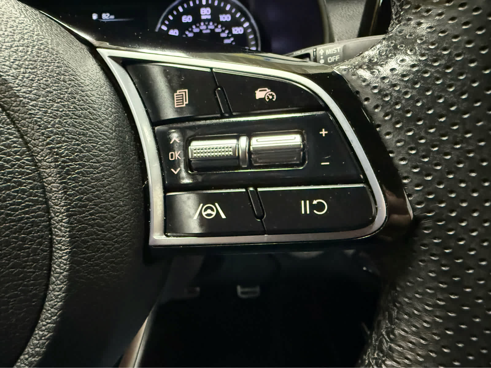 Used 2023 Kia Forte GT-Line FWD image 13