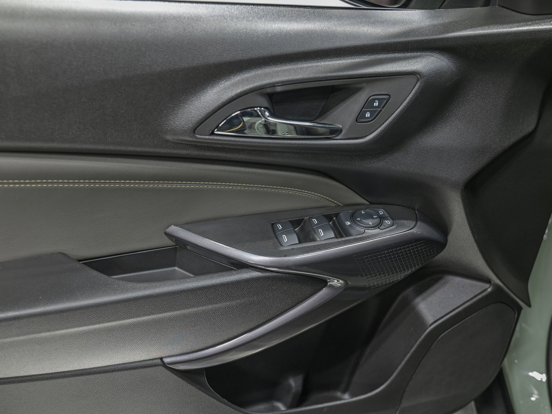 Used 2026 Chevrolet Trax ACTIV w/ Driver Confidence Package image 13