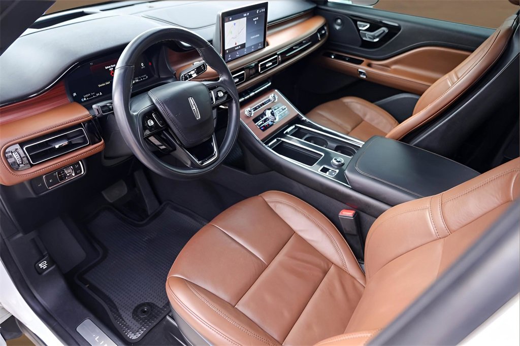 Used 2022 Lincoln Aviator Reserve w/ Equipment Group 201A image 9