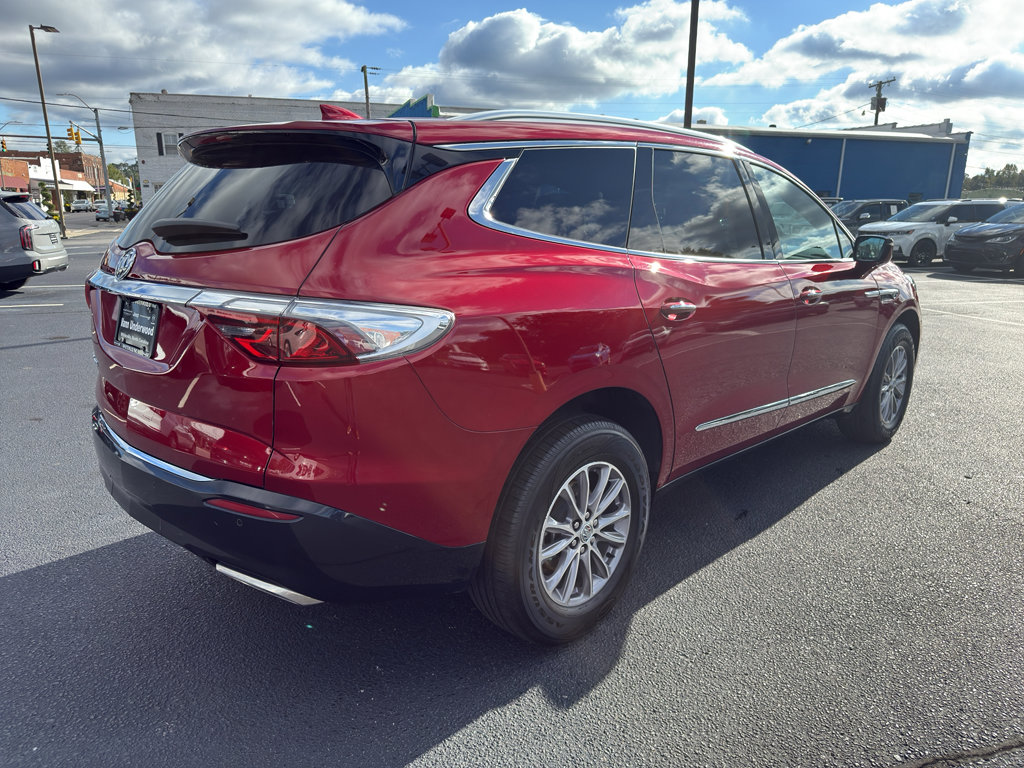 Used 2024 Buick Enclave Premium image 3