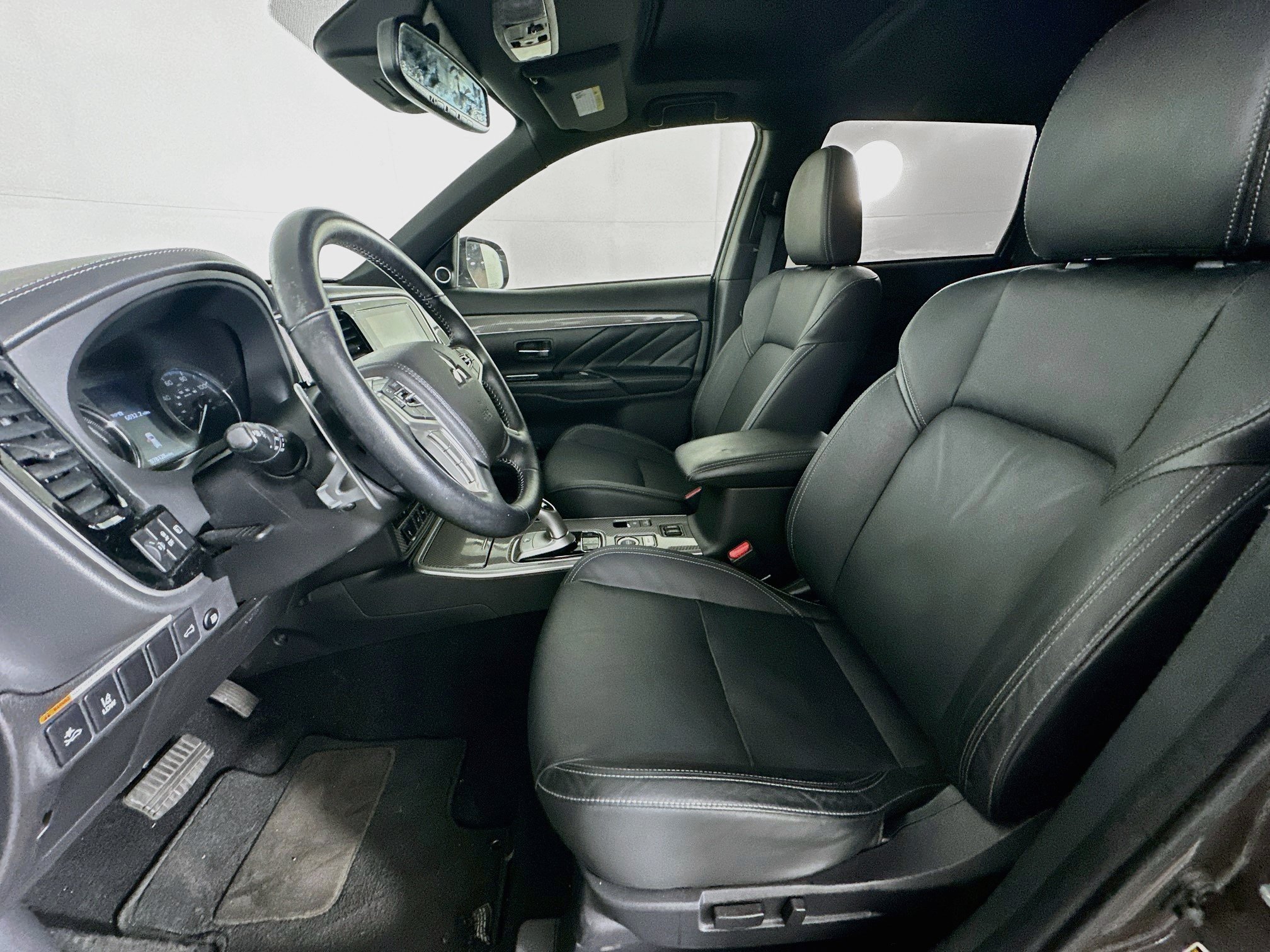 Used 2019 Mitsubishi Outlander GT AWD/4WD image 13