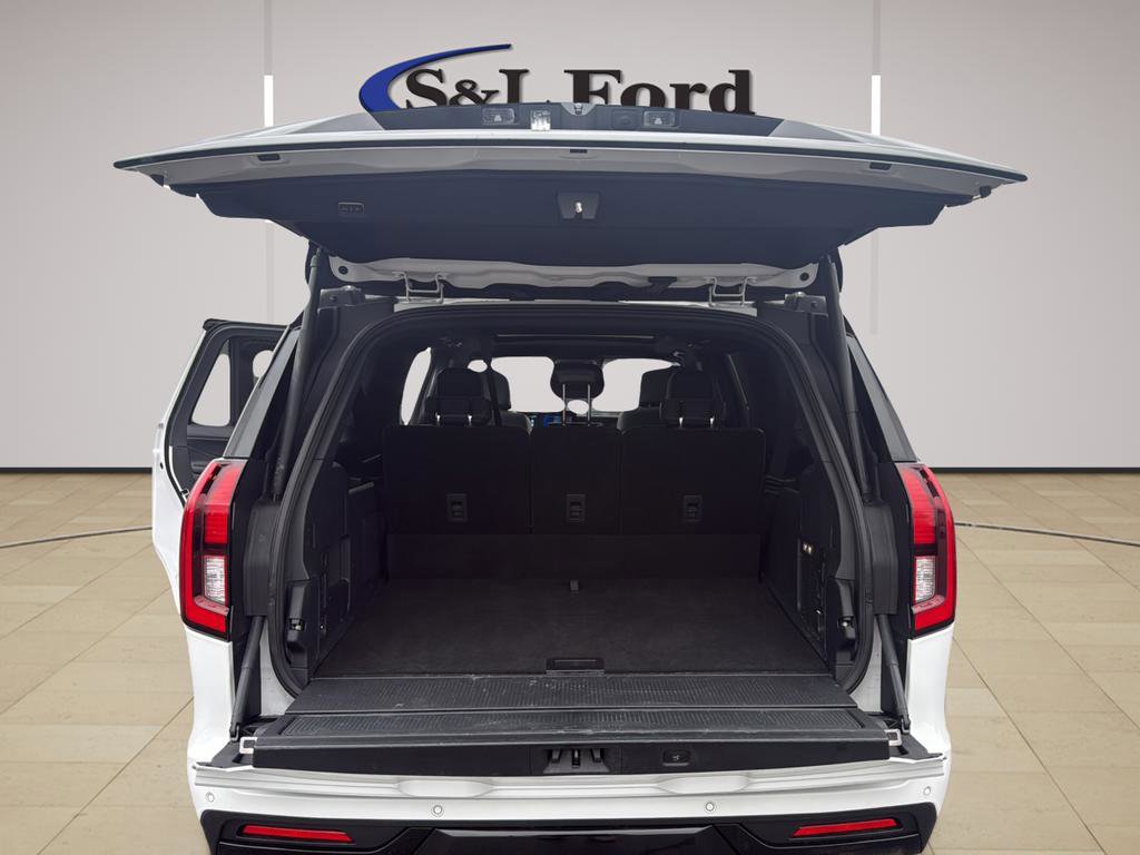 Used 2025 Ford Expedition Max Platinum w/ Stealth Appearance Package AWD/4WD image 21