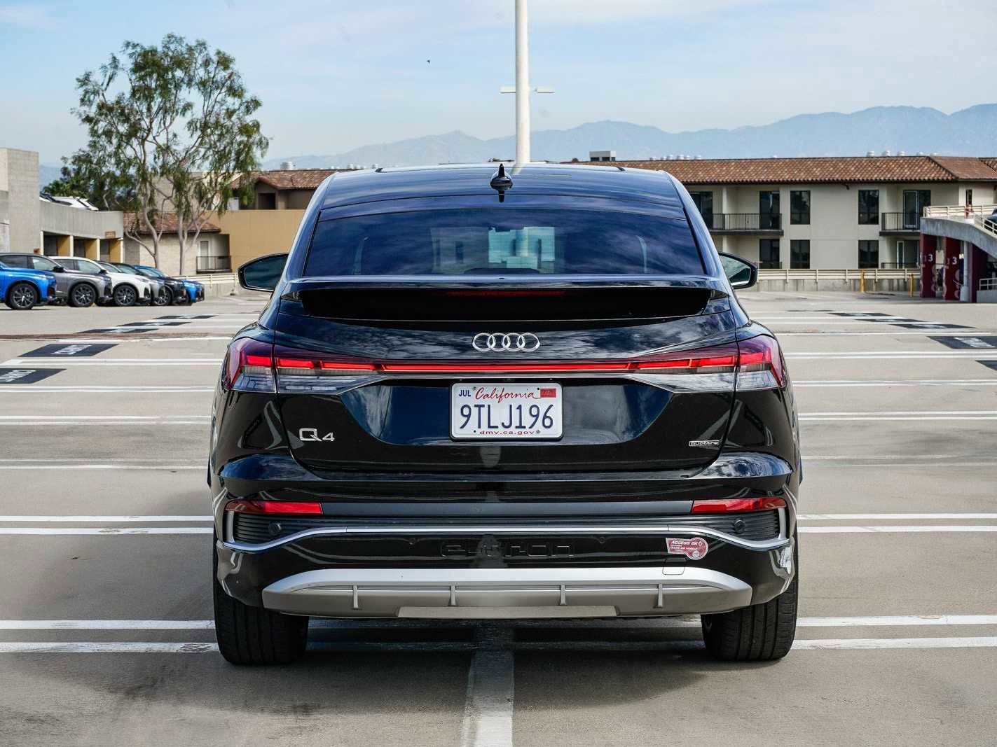 Used 2024 Audi Q4 e-tron Premium Plus w/ Premium Plus image 3