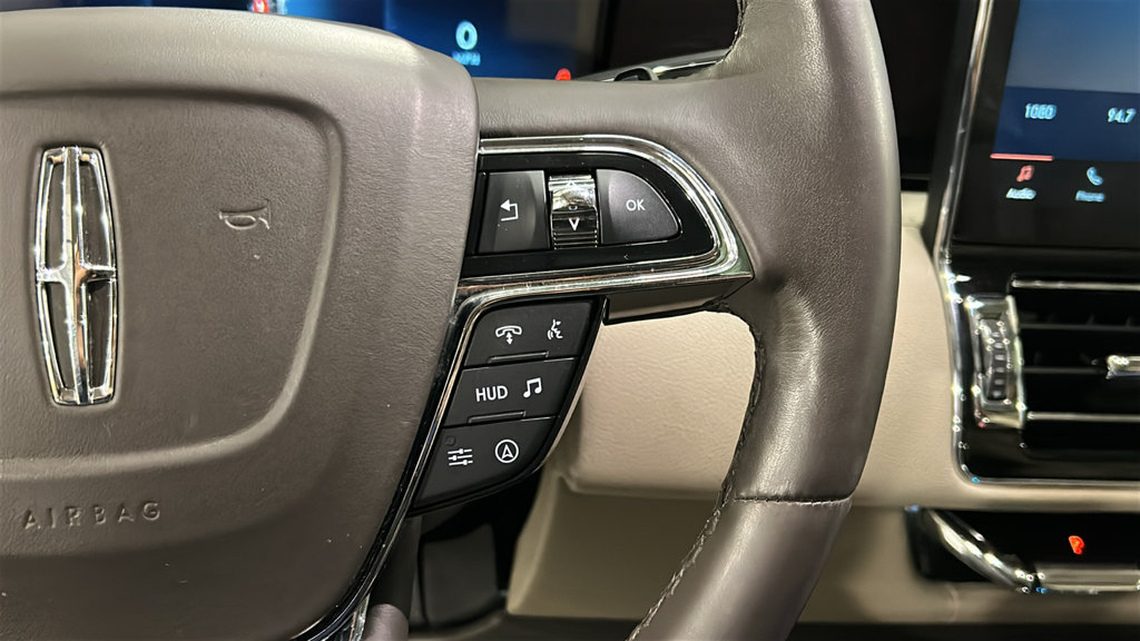 Used 2023 Lincoln Navigator L Reserve AWD/4WD image 13