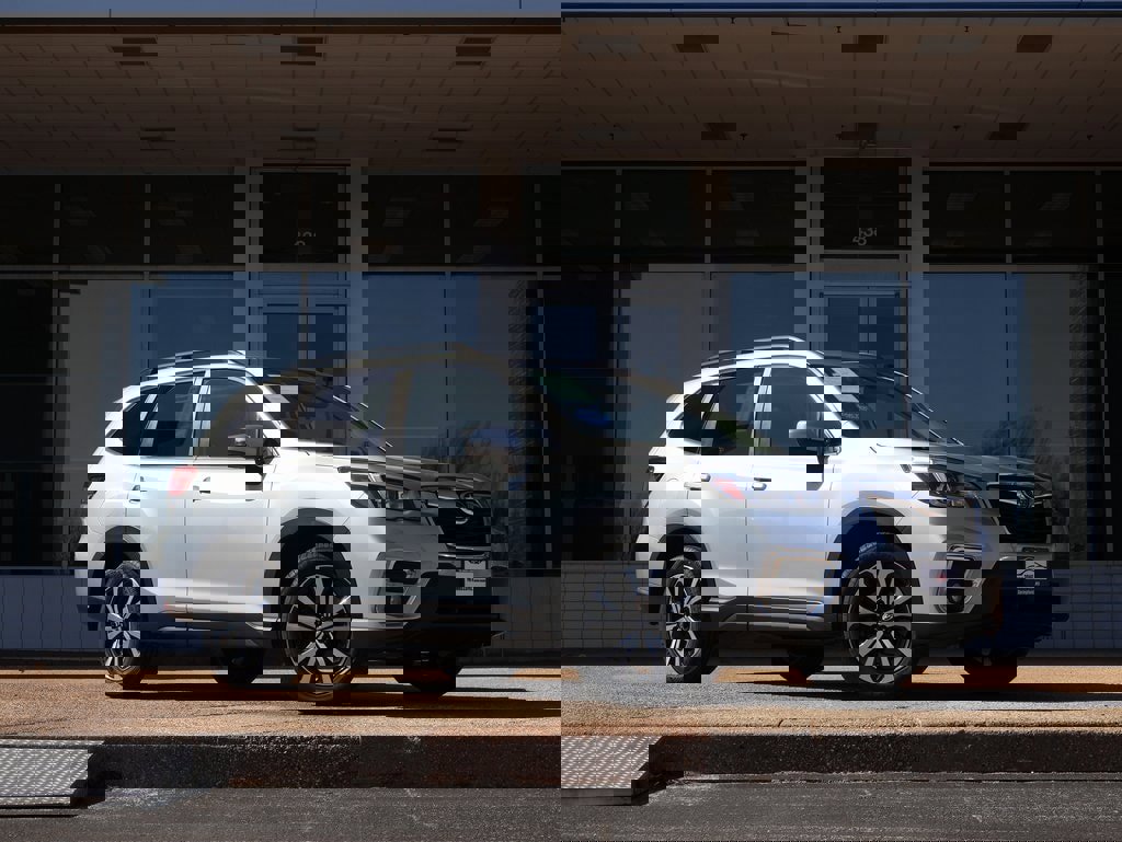 Used 2019 Subaru Forester Limited image 1