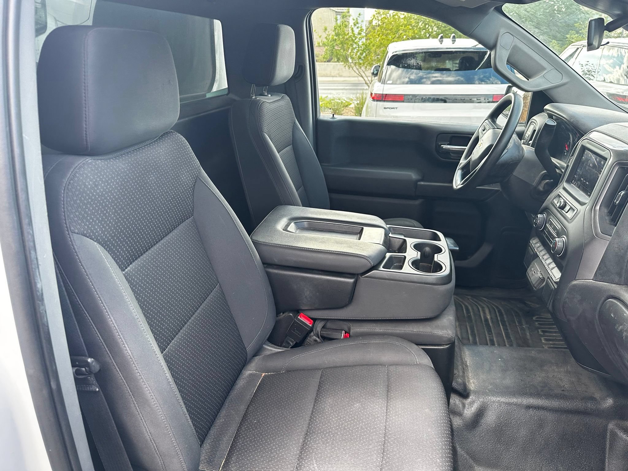 Used 2022 Chevrolet Silverado 1500 W/T RWD image 4