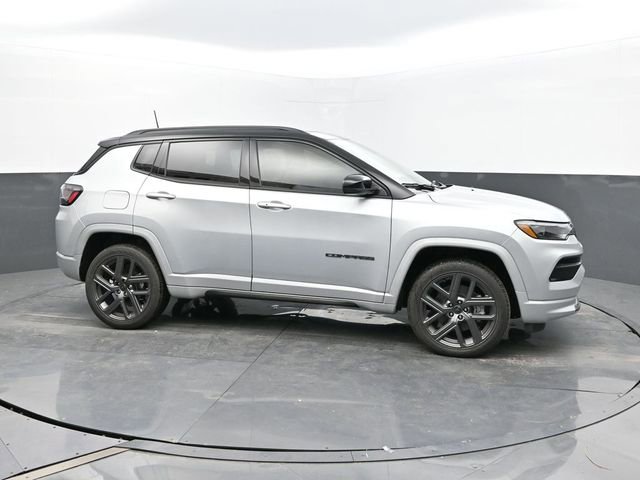 New 2025 Jeep Compass Limited w/ High Altitude Package image 3