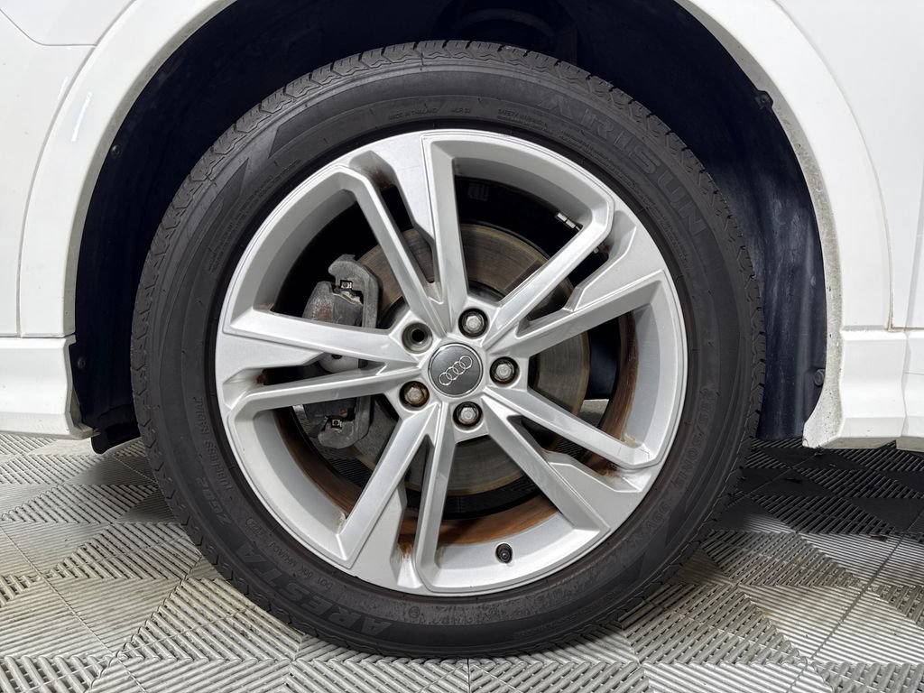 Used 2020 Audi Q3 2.0T Premium w/ Convenience Package AWD/4WD image 24