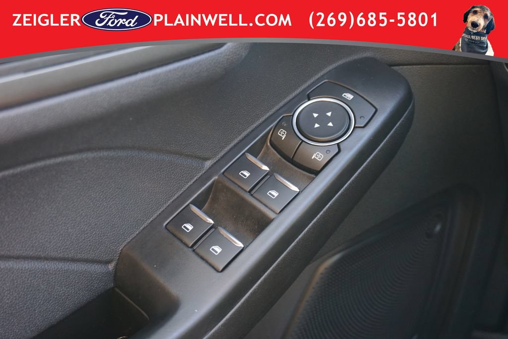 Used 2025 Ford Escape Active AWD/4WD image 27