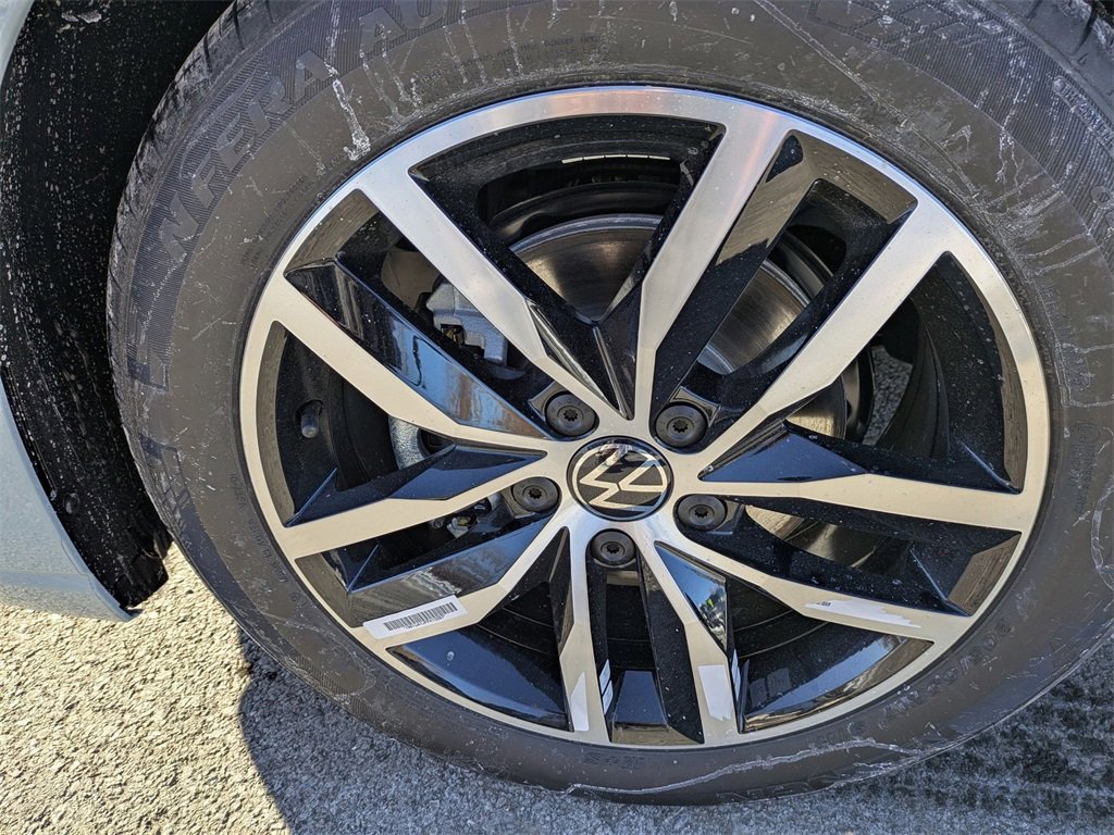 New 2026 Volkswagen Jetta SE image 9