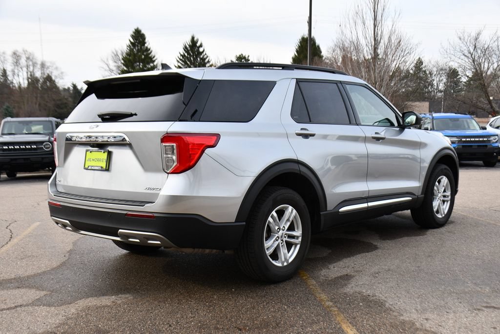 Used 2023 Ford Explorer XLT w/ Equipment Group 202A AWD/4WD image 5