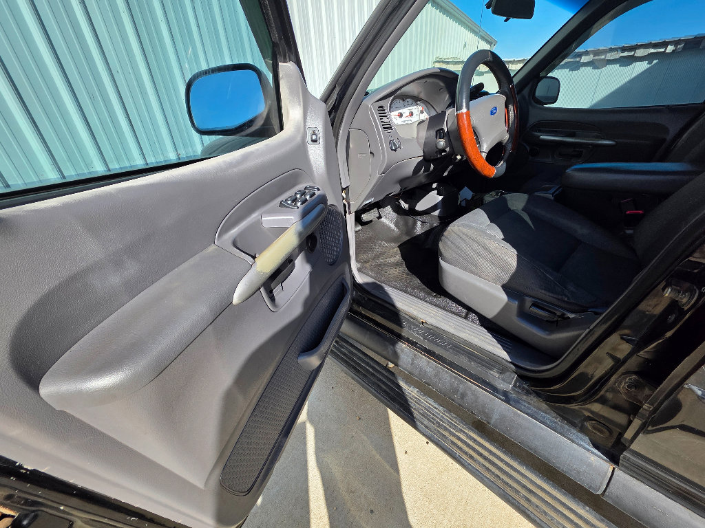 Used 2001 Ford Explorer Sport Trac 4x4 image 13