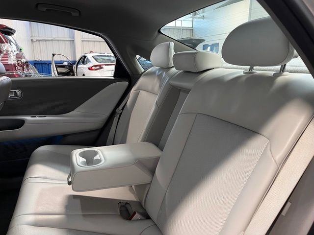Used 2024 Hyundai Ioniq 6 SEL RWD image 18