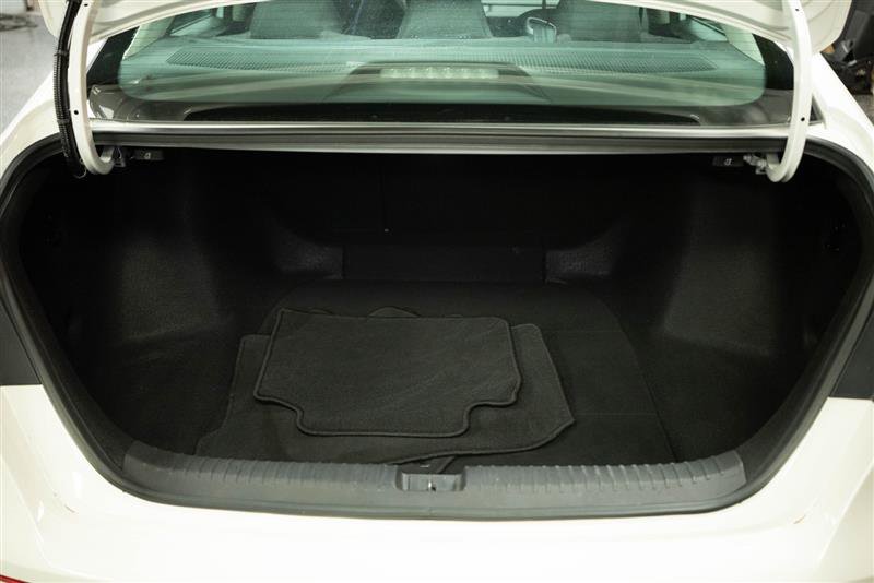 Used 2023 Honda Accord EX image 7