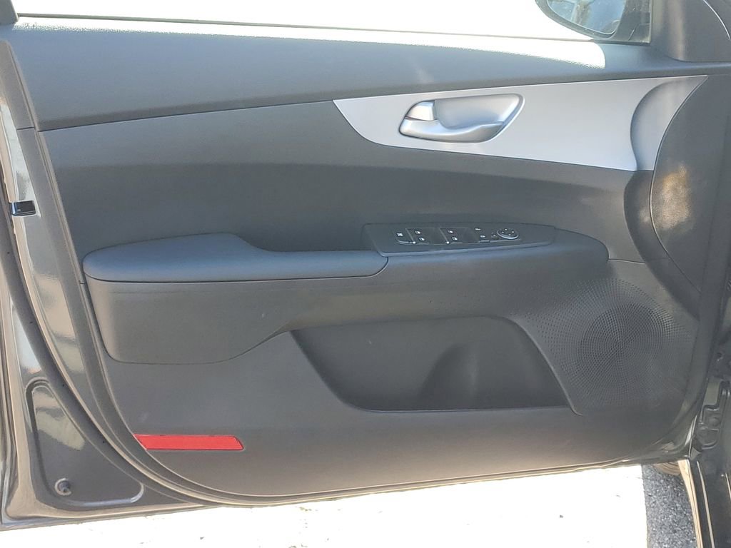Used 2024 Kia Forte LXS FWD image 8