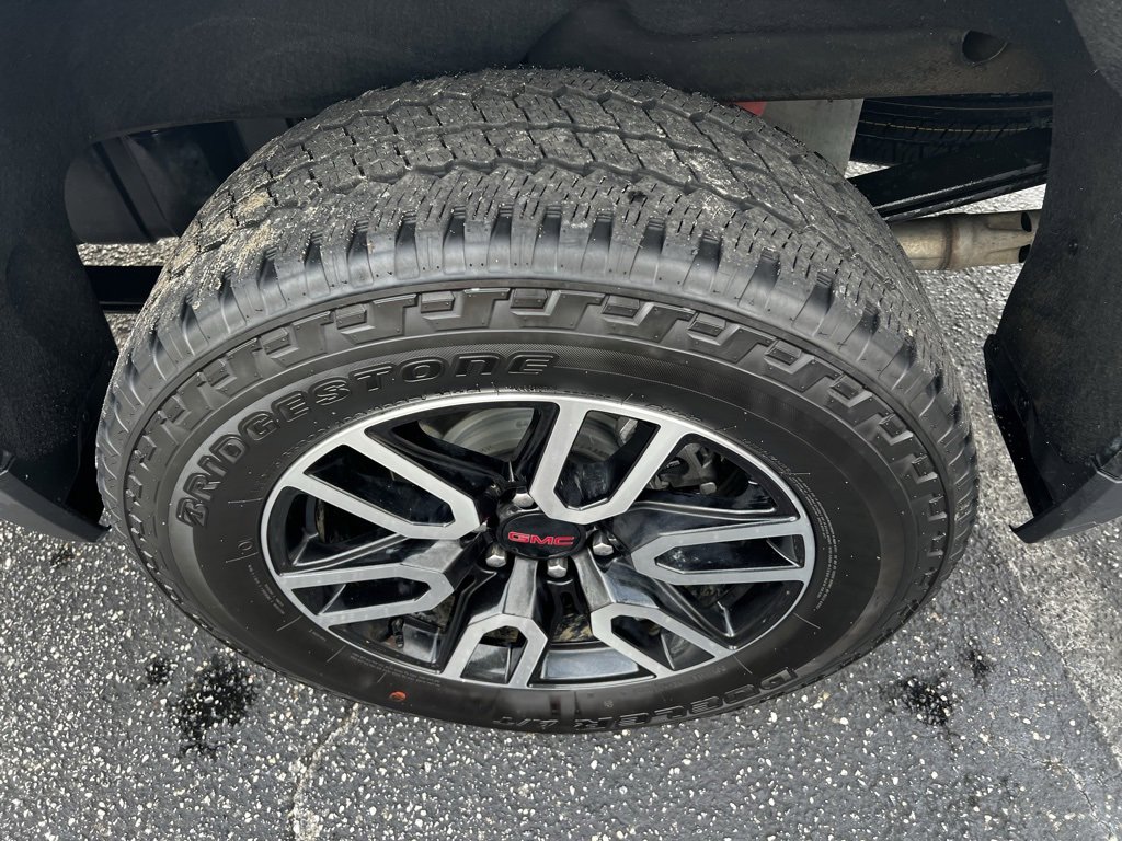 Used 2025 GMC Sierra 1500 AT4 w/ AT4 Premium Package image 13