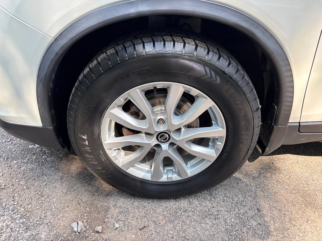 Used 2020 Nissan Rogue SV AWD/4WD image 10