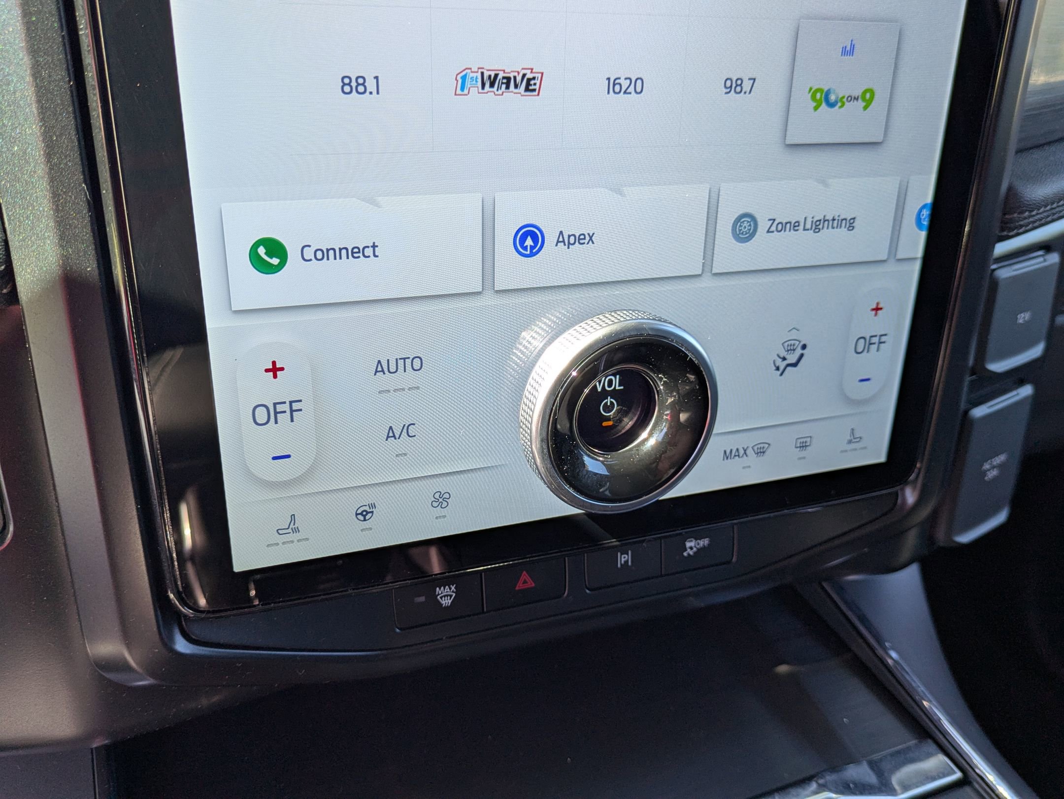 Certified 2025 Ford F150 Lightning Flash w/ Max Trailer Tow Package image 28