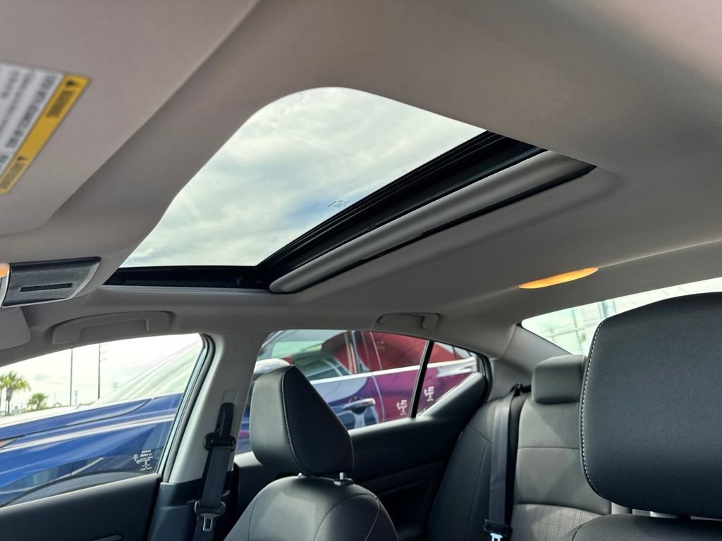 New 2026 Nissan Altima 2.5 SV w/ SV Special Edition Package FWD image 12