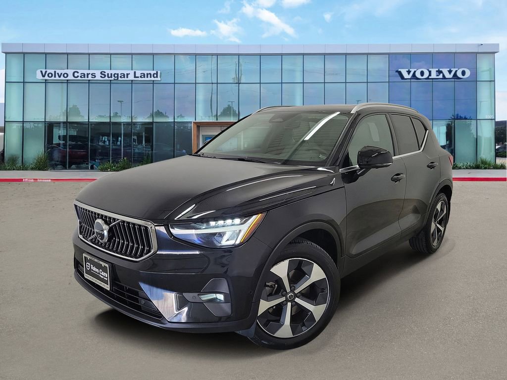Certified 2023 Volvo XC40 B4 Plus w/ Driver Assist Package image 1