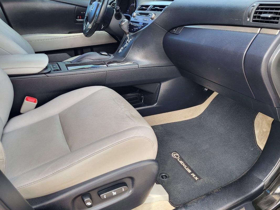 Used 2013 Lexus RX 450h FWD image 19