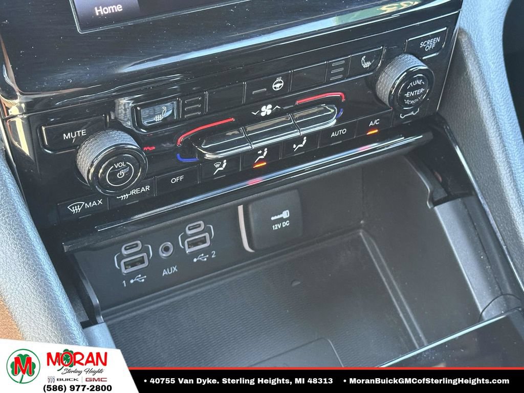 Used 2023 Jeep Grand Cherokee Altitude AWD/4WD image 25