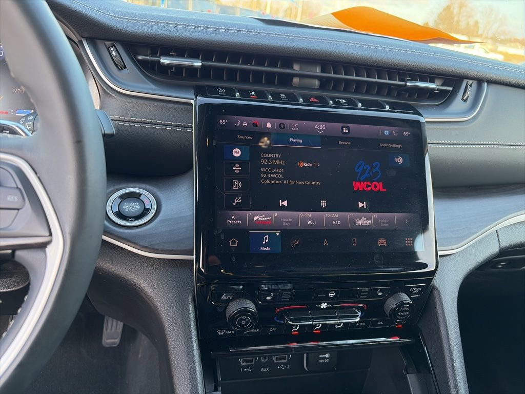 Used 2023 Jeep Grand Cherokee L Limited image 33