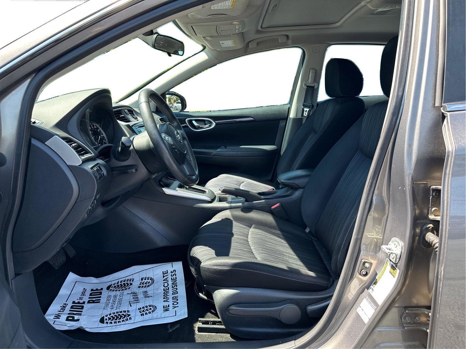 Used 2016 Nissan Sentra SV w/ Style Package FWD image 10