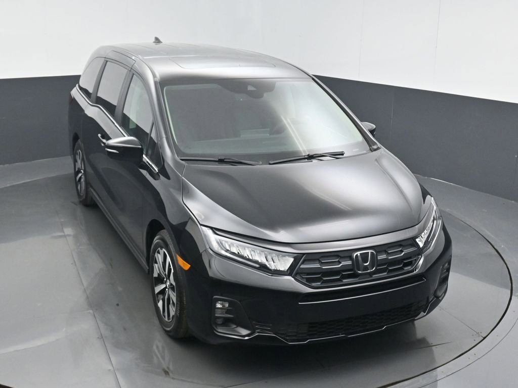 Certified 2026 Honda Odyssey EX-L image 3
