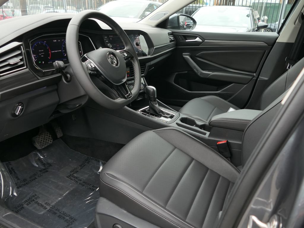Used 2021 Volkswagen Jetta SEL FWD image 12