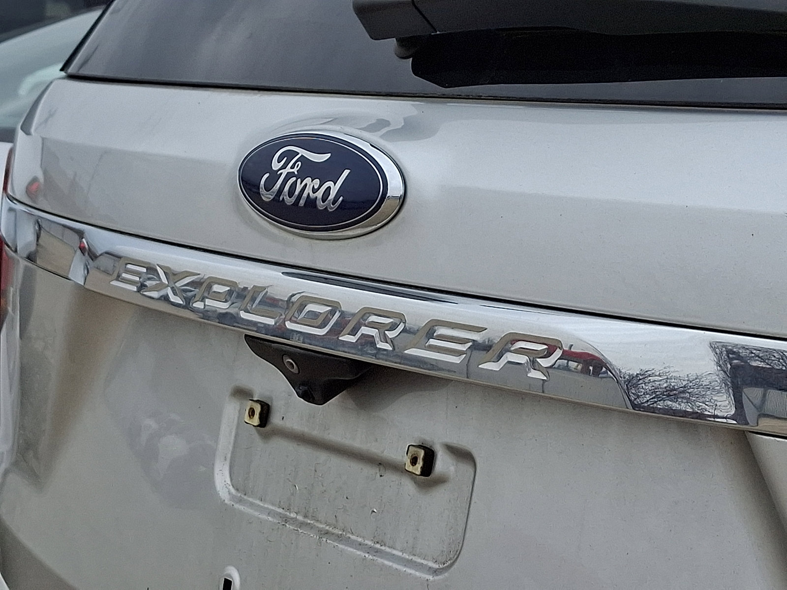 Used 2017 Ford Explorer image 10