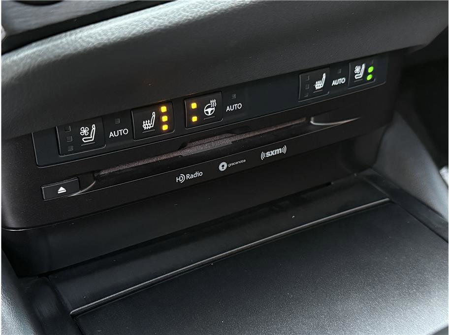 Used 2022 Lexus ES 350 ES 350 Sedan 4D image 19