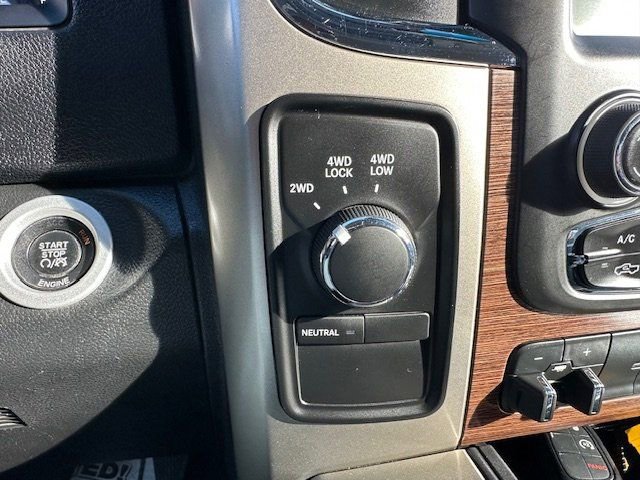 Used 2013 RAM 2500 Laramie w/ Cold Weather Group AWD/4WD image 19