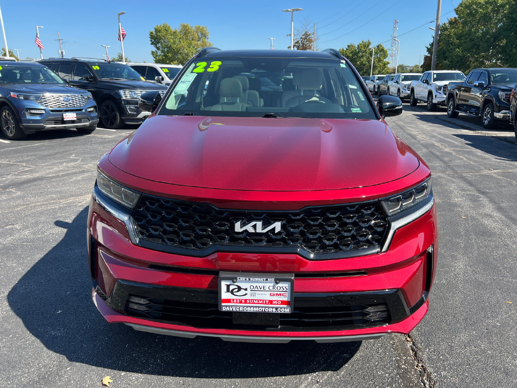 Used 2023 Kia Sorento SX AWD/4WD image 4