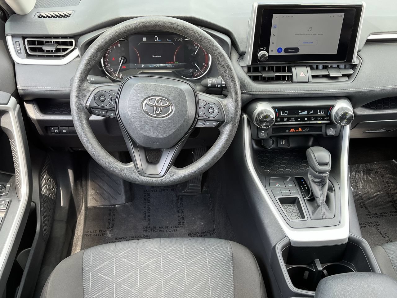 Used 2025 Toyota RAV4 XLE FWD image 10