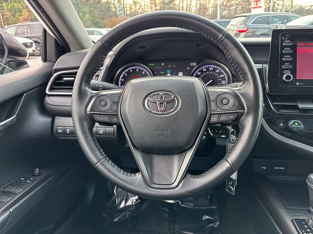 Used 2022 Toyota Camry SE image 24