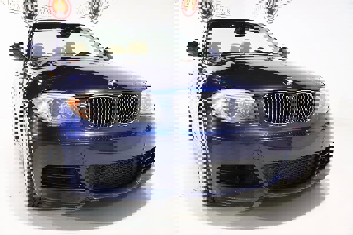 Used 2012 BMW 135i Convertible image 23