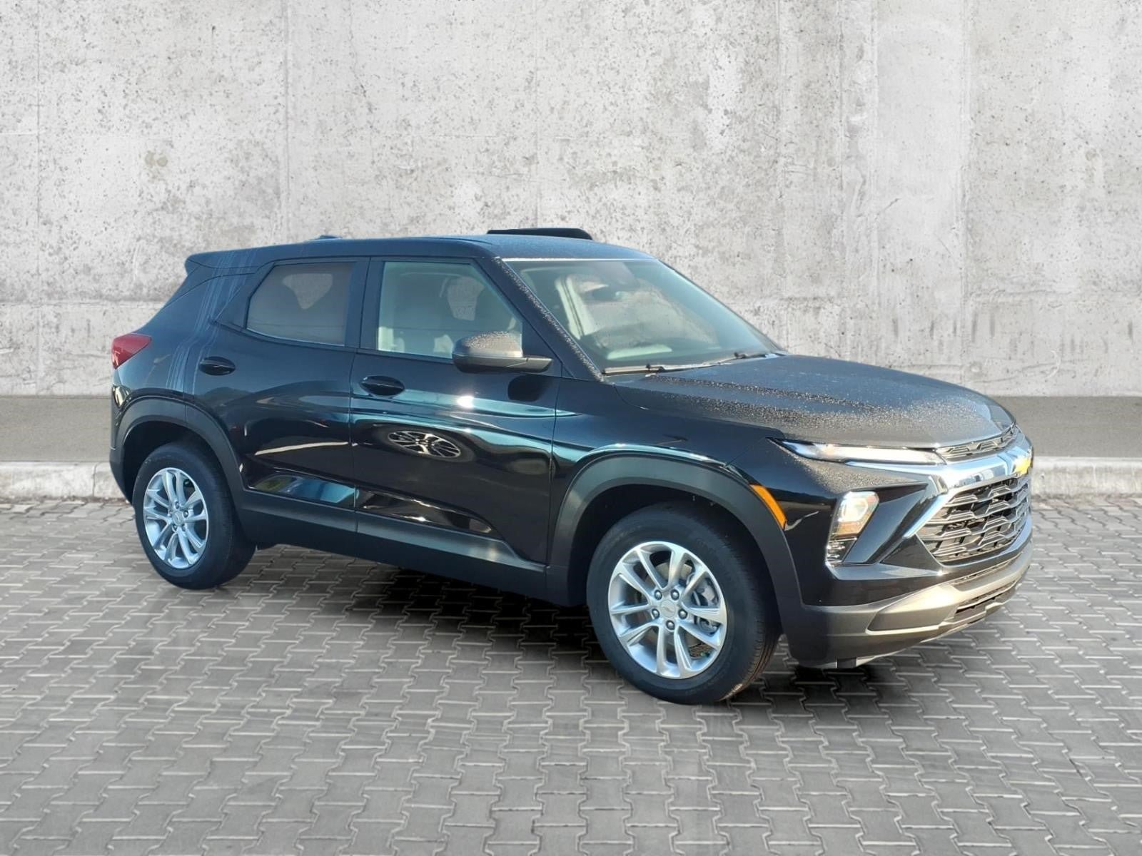 New 2026 Chevrolet TrailBlazer LS w/ LS Convenience Package FWD image 2