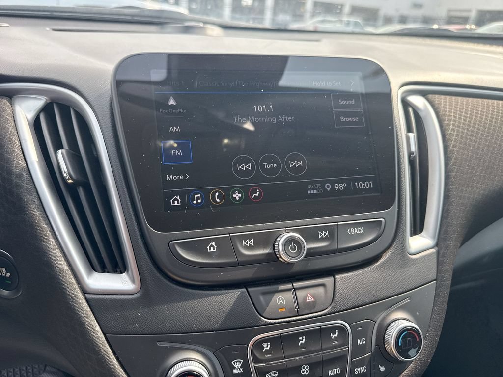 Used 2025 Chevrolet Malibu LT FWD image 17