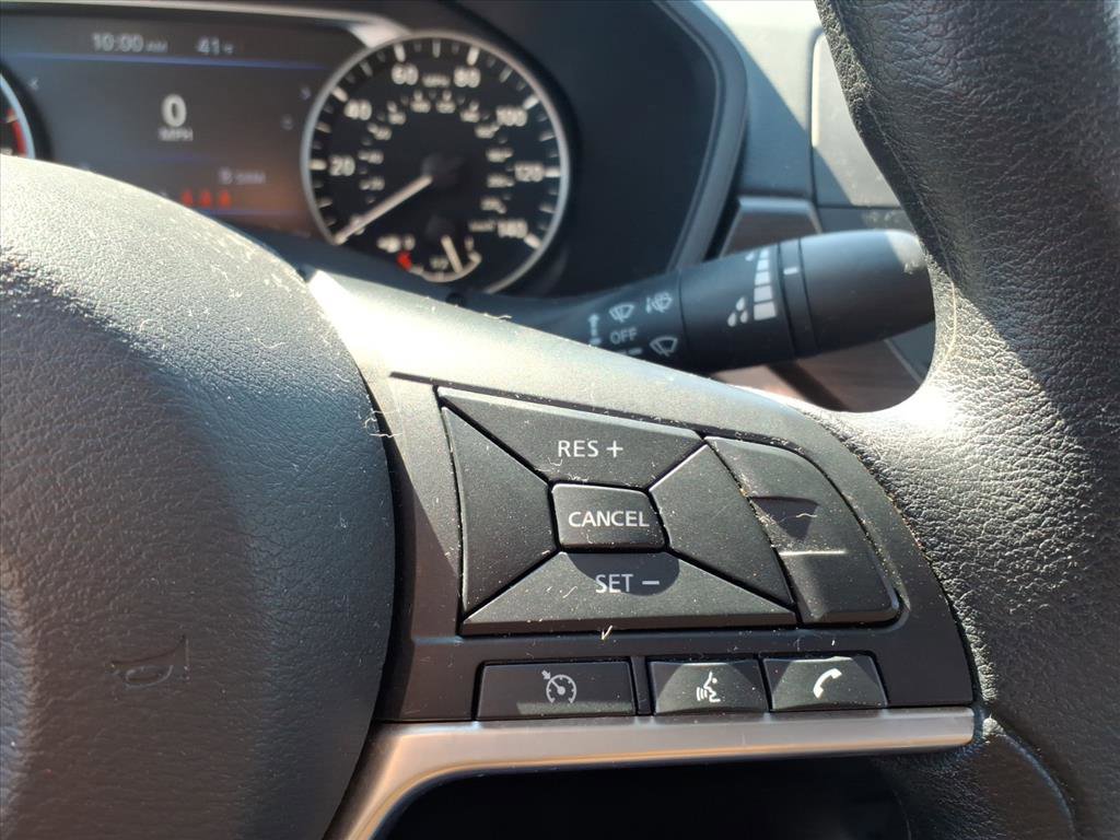 Used 2025 Nissan Altima 2.5 SV image 19