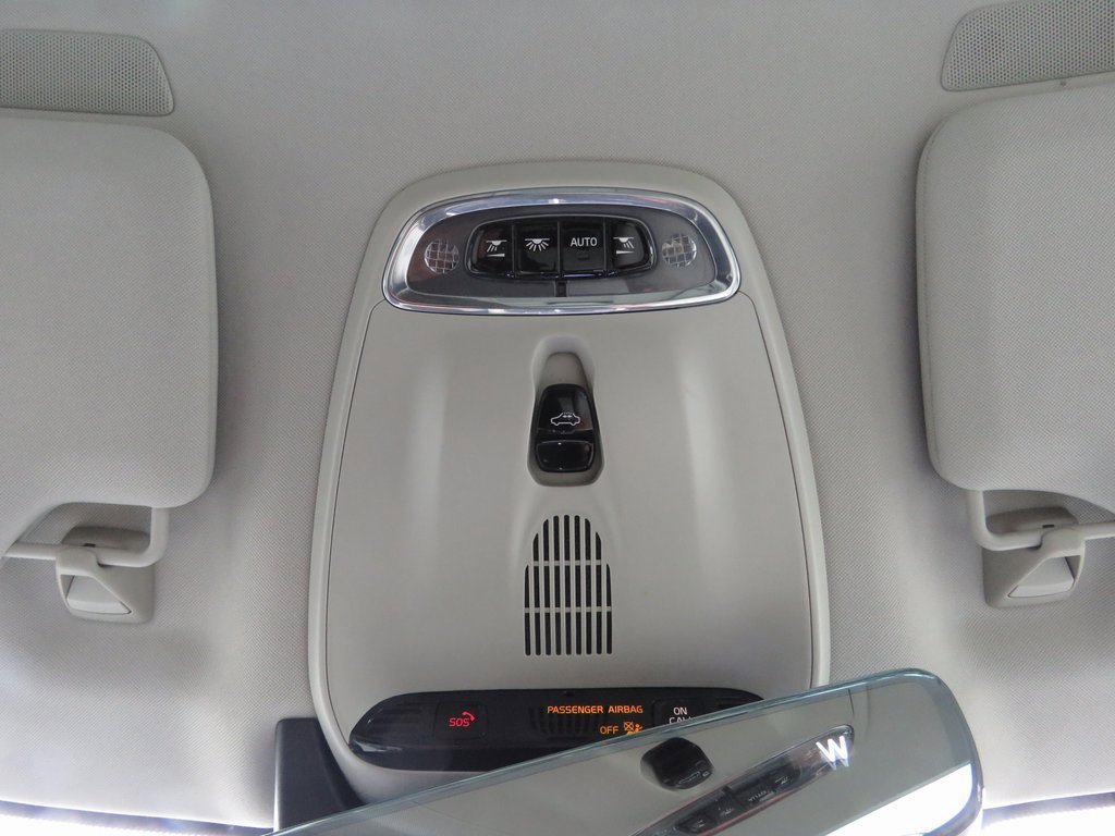 Used 2020 Volvo XC90 T6 Momentum w/ Protection Package image 32